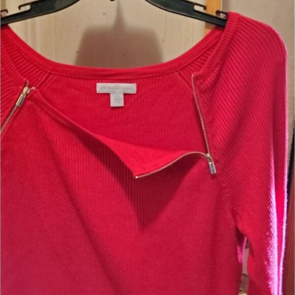 New York & Company crewneck sweater with zippers - Picture 3 of 8